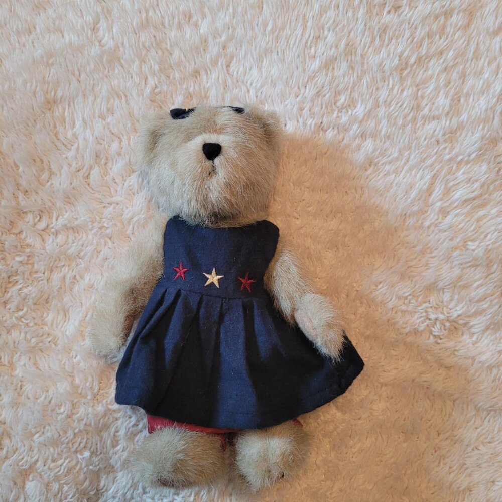 Boyd’s Bears "T. Lynne Bearyproud" T.J.’S Best Dressed Collection